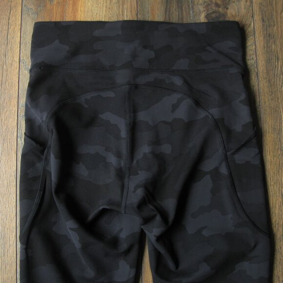 Lululemon Invigorate tight size 6 *EUC - Picture 9 of 13